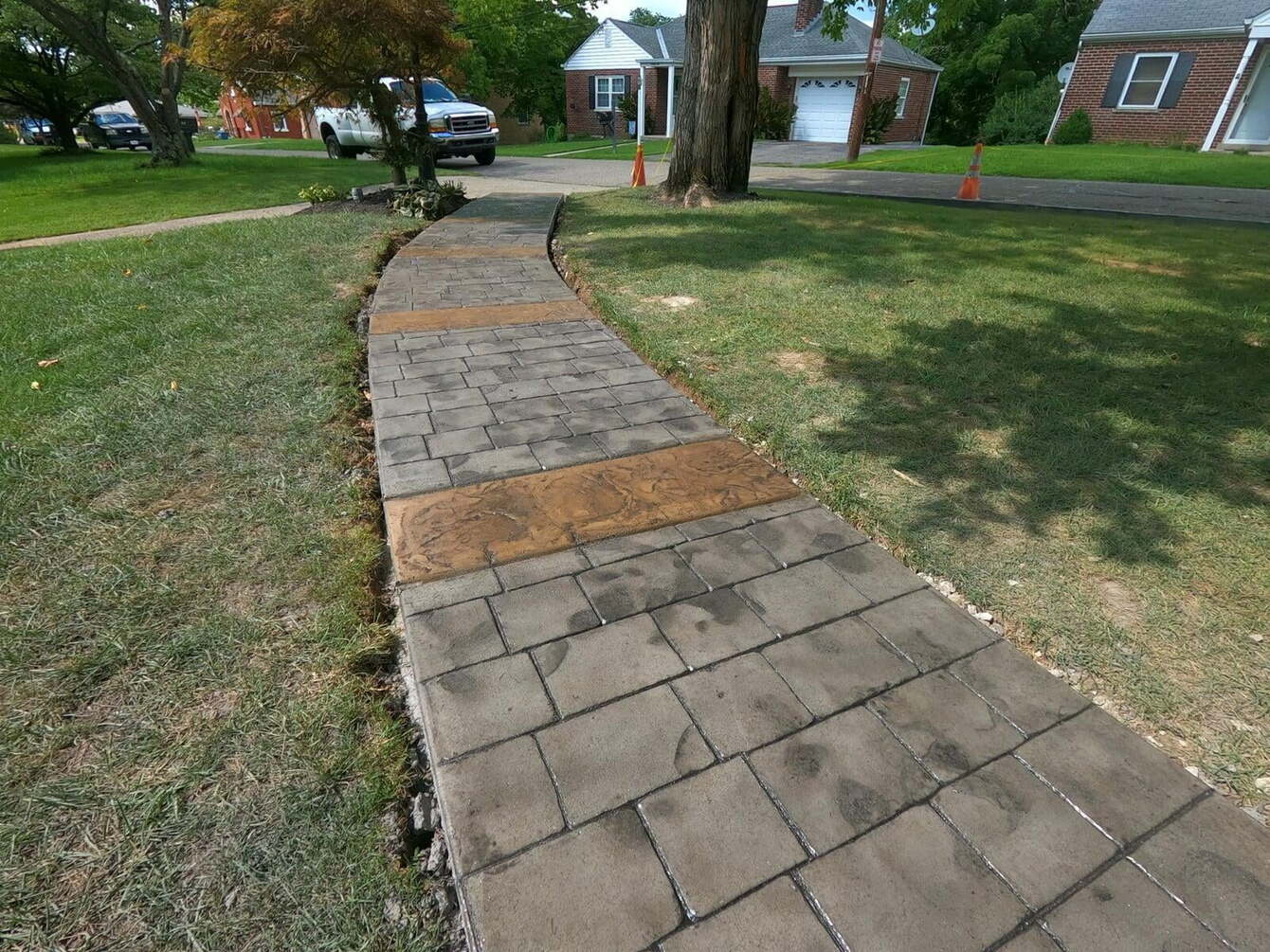 Decorative Cobblestone Concrete Sidewalk